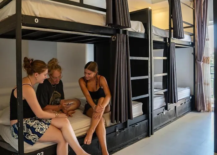Mad Monkey Hostel Siem Reap