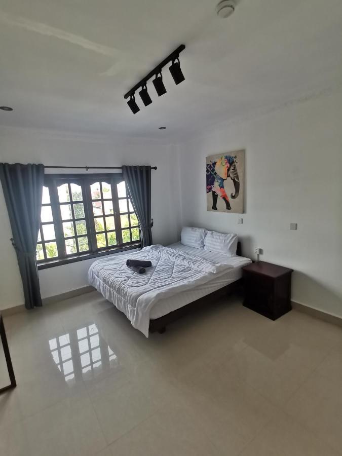 Mad Monkey Siem Reap